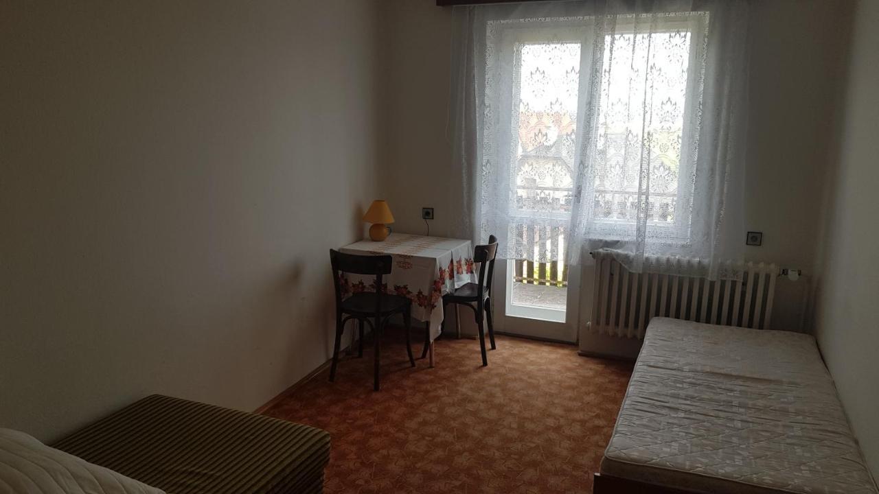 Kemp A Stanovani Na Fare Javornik  Luaran gambar